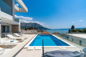Luxurious VILLA LAPIS - heated pool, sauna, gym and spa, 120m to sandy beach